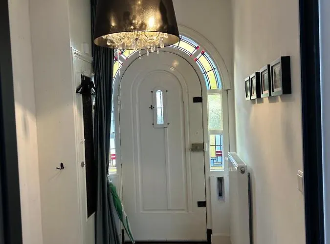 Semesterbostad High Street Haven